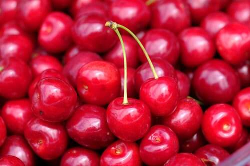 how to pit cherries without a pitter